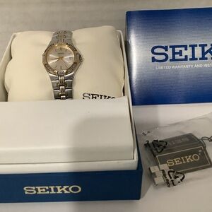 Seiko Ladies SXDA42 two-tone Stainless Steel Quartz Watch 16 Diamonds Bezel